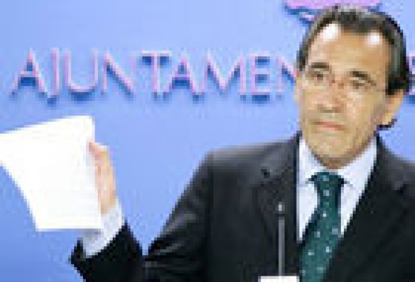 Los bancos embargan propiedades del alcalde de Gandia, Arturo Torró