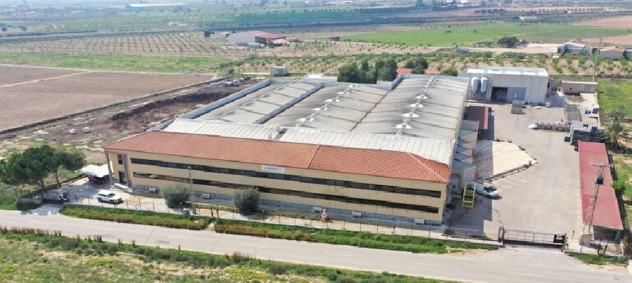 La alhameña Bioflytech invertirá 100 millones de euros para ampliar su planta de insectos en Galicia