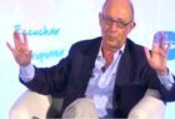 Montoro estudia un nuevo aplazamiento para los créditos de la Administración