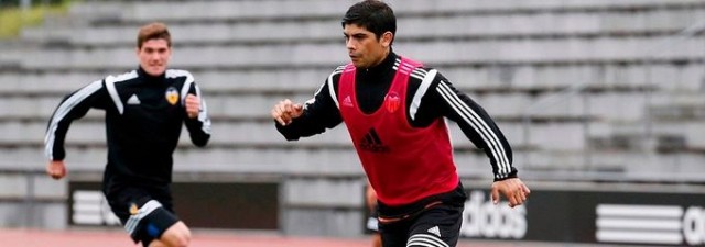 Banega sigue los pasos de Gago para salir del Valencia
