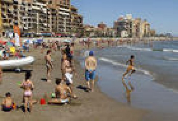 Los turistas extranjeros gastan más que el año pasado