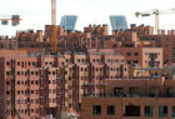 S&P pone fecha a la caída de precios de la vivienda en España: 2015