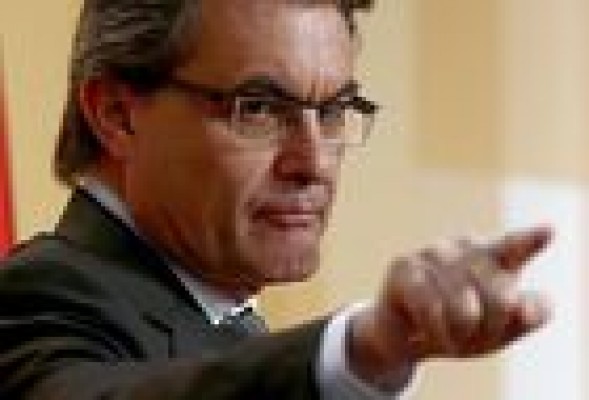 Mas asegura que si la consulta es declarada ilegal por el TC se entrará en una nueva fase, 