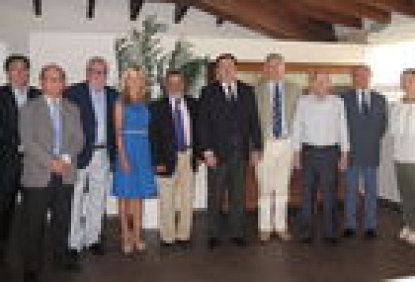 Los empresarios valencianos piden un 