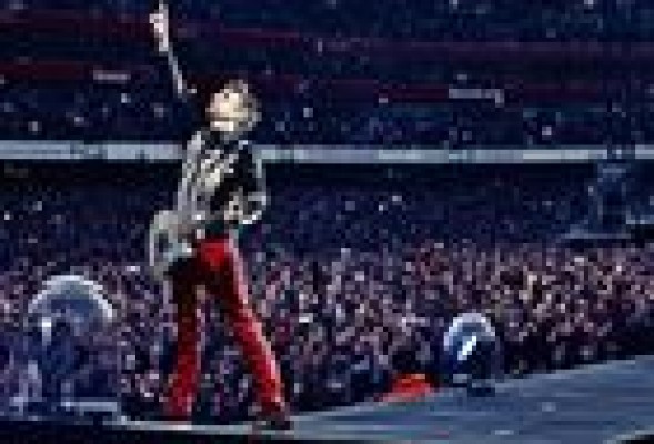 Muse: 20 años al servicio del rock de estadio