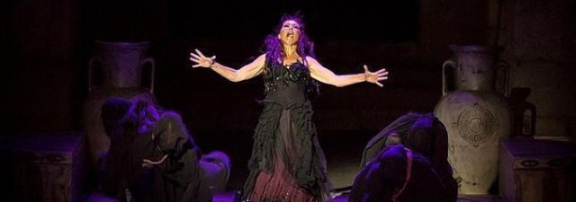 Sara Baras consigue un lleno absoluto en Sagunt a Escena