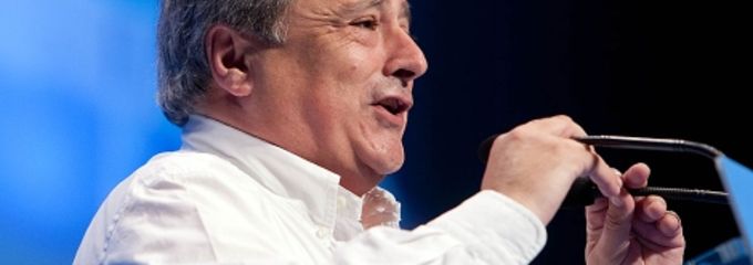 Rus sugiere la beligerancia para solucionar el problema de financiación 