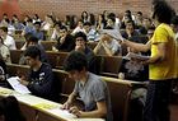 La lucha contra el fracaso escolar multiplica por cinco el profesorado de apoyo a los centros educativos