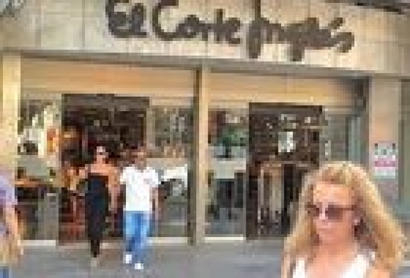 Les Corts adjudica a El Corte Inglés el suministro y mantenimiento de productos de Microsoft