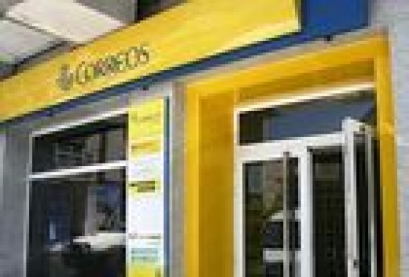 La CNMC pide no favorecer a Correos en el contrato postal centralizado del Estado