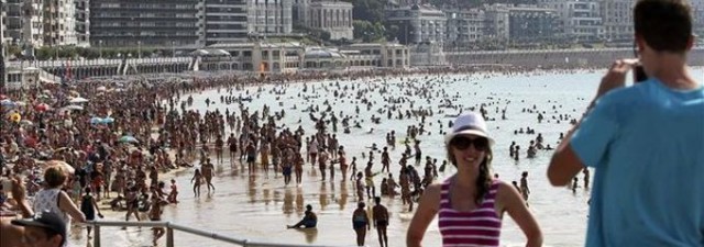 Luces y sombras en el turismo, principal motor de la recuperación económica