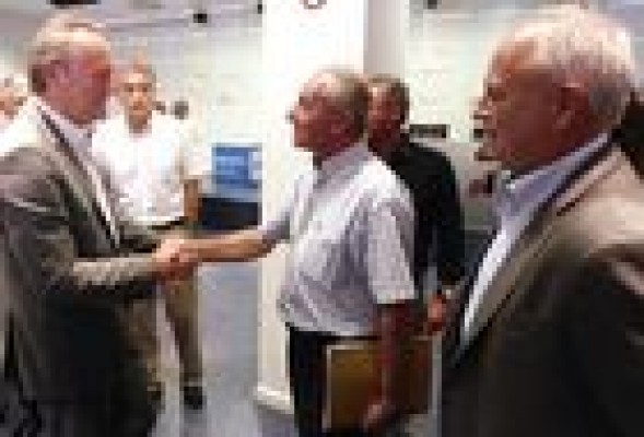 La ministra de Agricultura sí recibe a Fabra