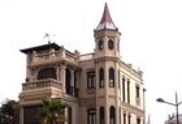 La mítica 'casa del médico' de la Avenida del Puerto se vende por 1,5 millones de euros