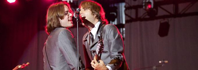 Bandas tributo valencianas: radiografía de una falsa escena