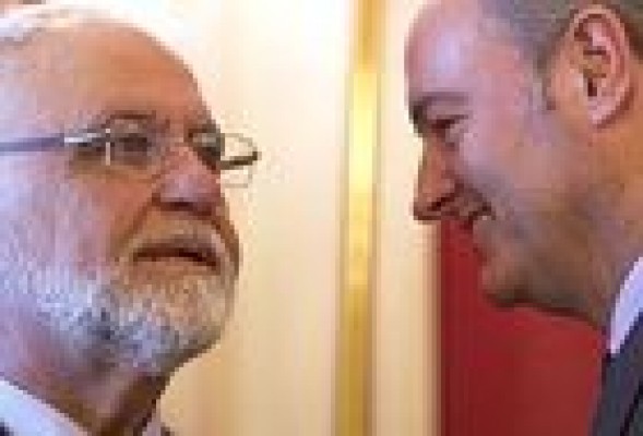 Cotino pide a Posada que no vuelva a incluir la reforma del Estatuto en la agenda del Congreso