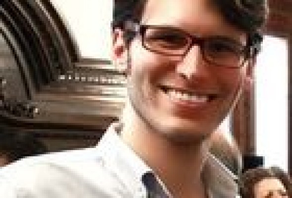 Salom renunciará a registrar Guanyem Valencia y Barcelona si Iglesias y Colau hacen una donación