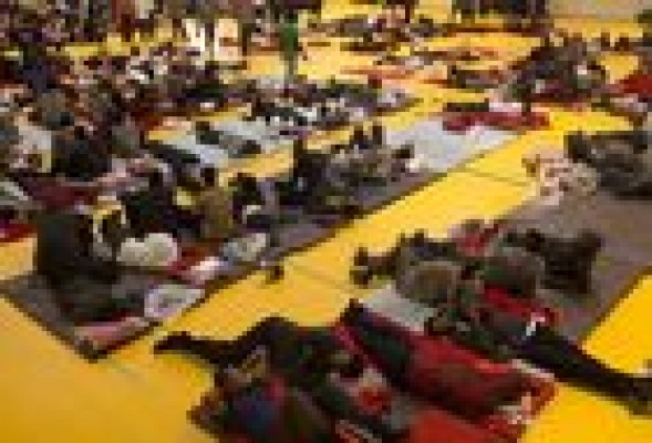 Mercadona colaboró con Cruz Roja en la atención a los inmigrantes llegados a Tarifa