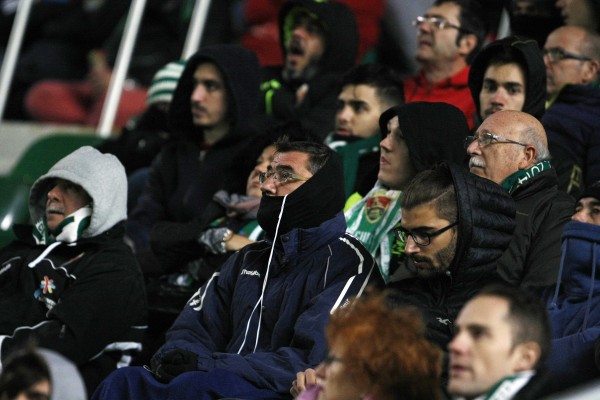 La Federación de Peñas del Elche organiza un viaje solidario para apoyar al Murcia en su estadio