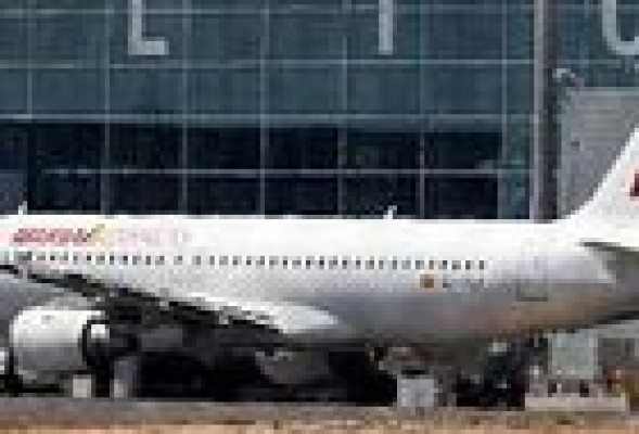 El Aeropuerto de Alicante-Elche marca un nuevo récord histórico mensual de pasajeros