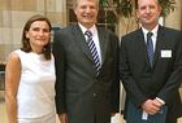 El Colegio de Farmacéuticos <br />de Valencia se entrevista con el comisario de Sanidad