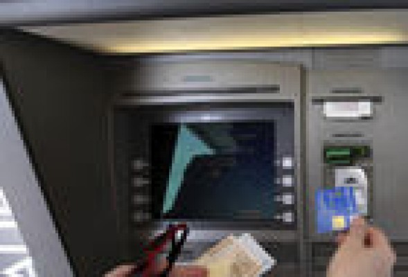 Las comisiones bancarias pueden superar de media los 190 euros al año