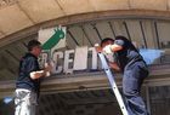 El Mercado Central vuelve a atraer a las marcas para publicitarse