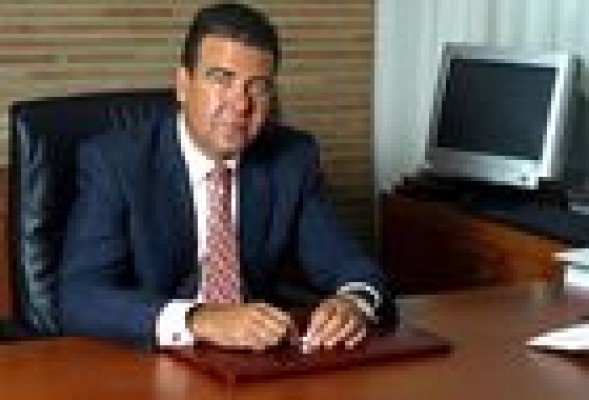 Air Nostrum recorta pérdidas y prevé volver a beneficios en 2014