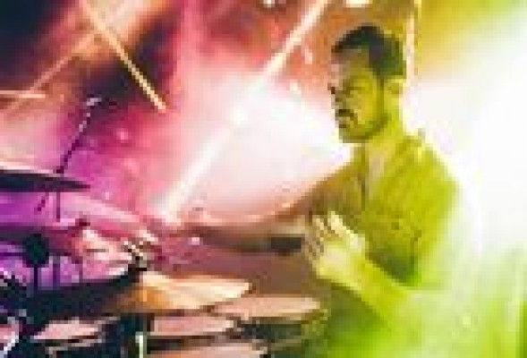 Muere repentinamente el batería de Crystal Fighters Andrea Marongiu