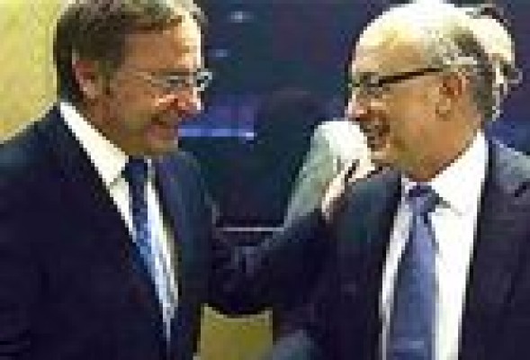 Palo y zanahoria para Moragues: <br />0% de déficit, 1% de interés