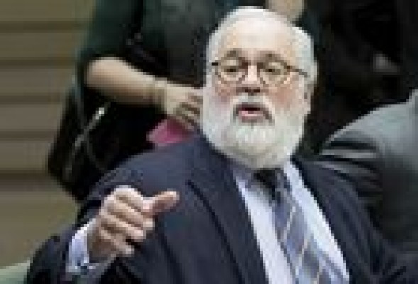 Ahora sí: Cañete vende sus acciones en petroleras para poder ser comisario de Energía