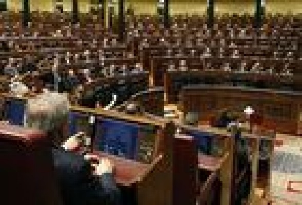 Datos, presupuestos y subastas, claves de la agenda semanal