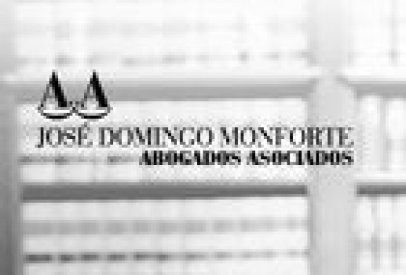 <em><strong>Apartamentos turísticos: </strong><br />colisión de intereses entre la comunidad y el propietario arrendado</em>