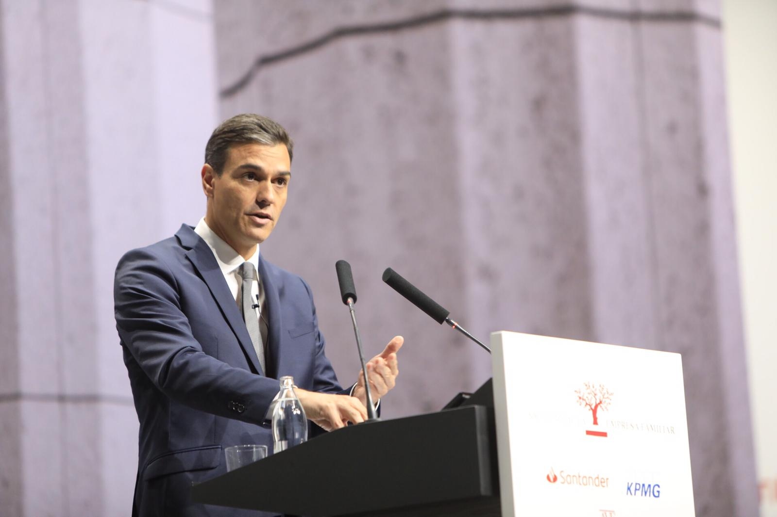 Sánchez ofrece a PP y Ciudadanos negociar los presupuestos 