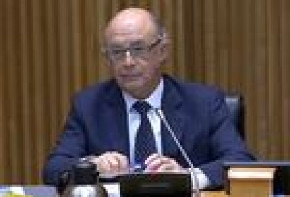 PGE.- La deuda pública rebasará el 100% del PIB en 2015 