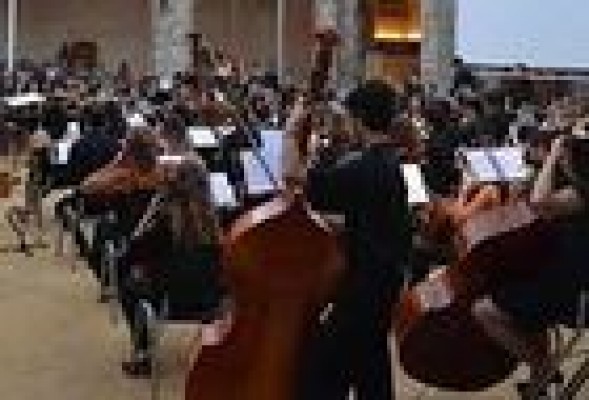 Bankia concede más de mil becas a músicos de bandas valencianas