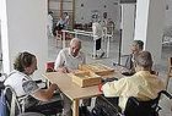 El TSJCV anula el decreto del Consell que establece el copago para mayores y discapacitados