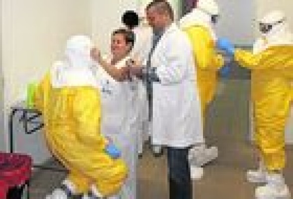 Sanidad identifica a 52 personas que estuvieron en contacto con la enfermera infectada de ébola