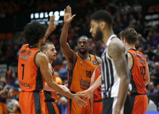 El Valencia Basket gana al colista tras un excepcional último cuarto (87-66)