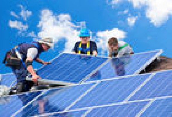 Solaria rubrica dos contratos de venta de energía en Uruguay