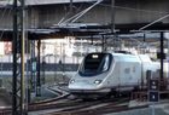 Fabra avanza que Alicante, Valencia y Castellón estarán conectadas por alta velocidad en 2015
