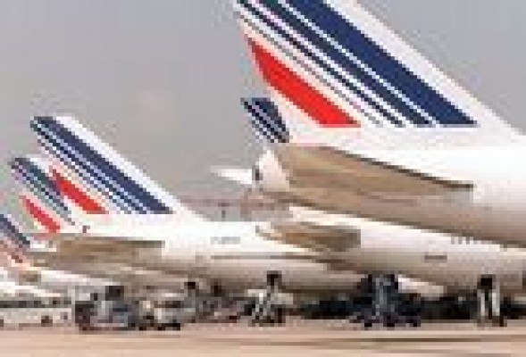 Barajas activa el protocolo de emergencia por ébola por un pasajero de Air France