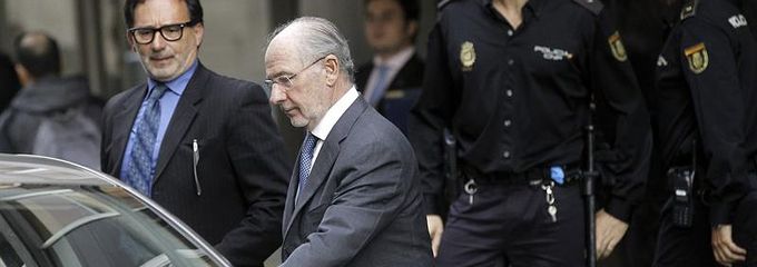 El juez impone fianzas de 16 millones a Blesa y 3 millones a Rato por las tarjetas opacas