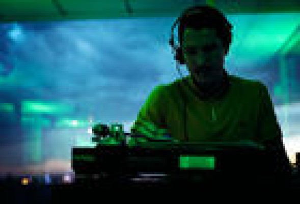 El valenciano Alex Font pinchará durante 8 horas su sesión 'Matter Bar' en Jerusalem Club