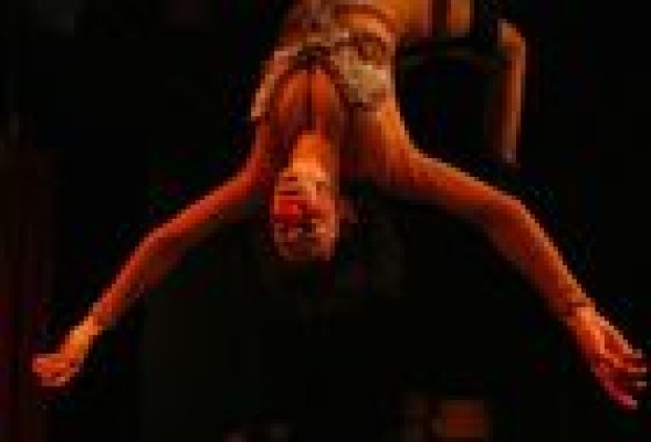 El Fandango de Marx llena de música y circo la Sala Ultramar