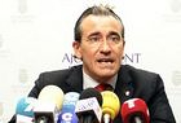 El Ayuntamiento de Gandia pagó a la empresa del detenido miles de euros por 'trabajos de posicionamiento online'