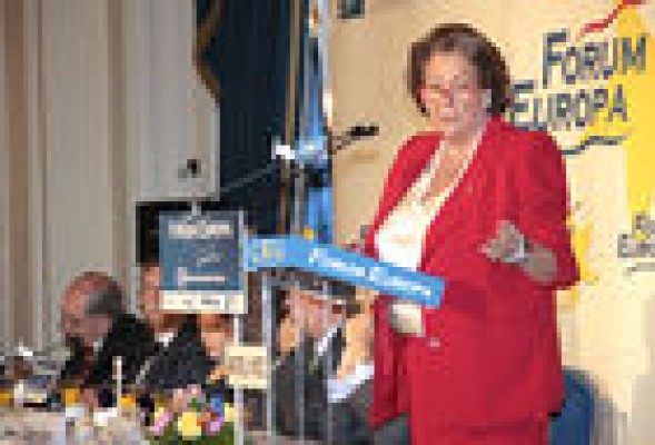 Barberá reitera que será el partido quien decida si Fabra es candidato a la Generalitat