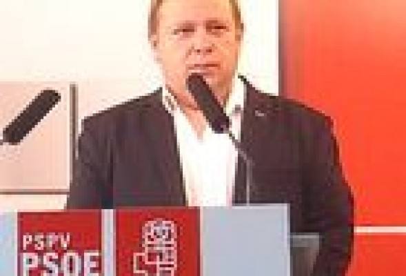 Procesan al socialista Orengo por contratar créditos por 19 millones sin permiso de Hacienda y refinanciar 33