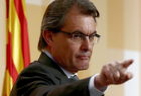 El Tribunal Constitucional suspende la consulta alternativa de Mas para el 9-N