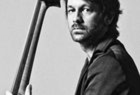 El contrabajista Pablo Martín Caminero actúa hoy en Jimmy Glass