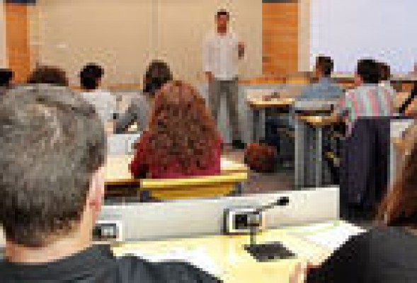 Valencia Emprende convoca ayudas para mayores de 30 años